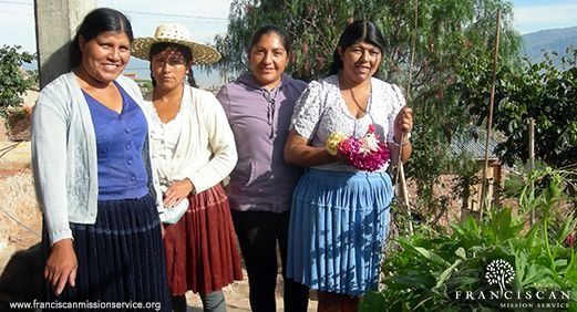 Women from the Santa Rosa community