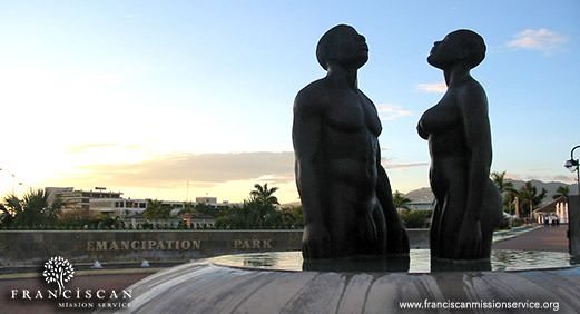 Statue in Emancipation Park in Jamaica
