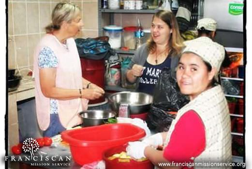 Catherine working in the Manos kitchens on Monday morning with Jeanette and Yrene